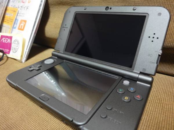 ☆New ニンテンドー3DS LL メタリックブラック美品 おまけ付☆