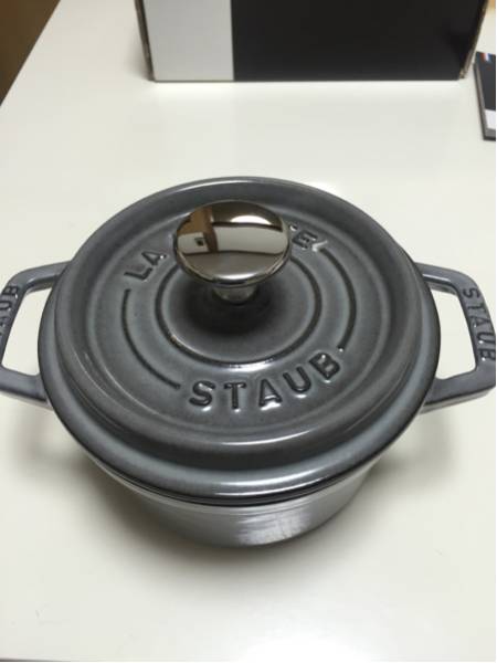 ☆美品 ストウブ 14cm グレー ☆ キッチン、食器 両手鍋 【公式通販】