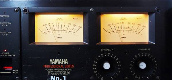 YAMAHA PC2002M パワーアンプ 240W+240W 中古動作品！ 楽器、器材