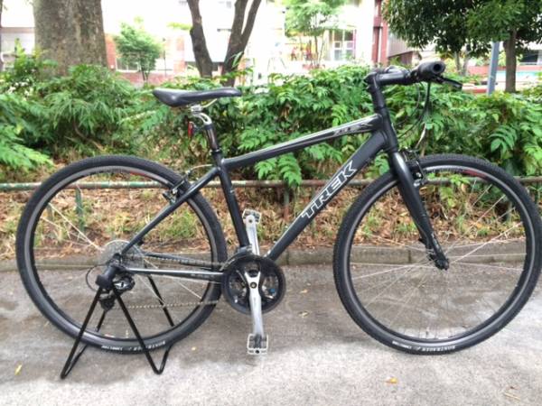 TREK トレック 7.3FX 黒 クロスバイク 東京 Mサイズ 車体 【公式通販】