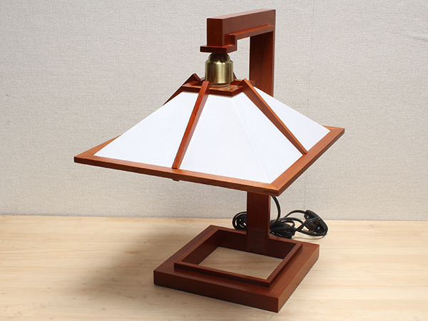 美品 YAMAGIWA スタンドライト S2527 2009年製造 電球色 照明 ヤマギワ
