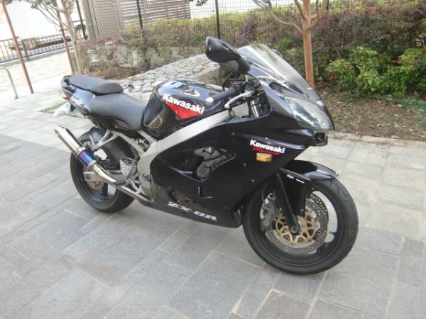 ☆ZX-9R・E型 ・2000年式 車検1年以上あり 社外マフラー！ ZX-9R