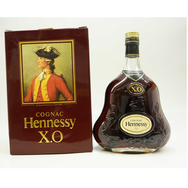 Hennessy(ヘネシー) XO Cognac 金キャップ1000ml 箱付 ▽古酒 Hennessy/ヘネシー XO 金キャップ 1000ml 箱付▽② ご覧