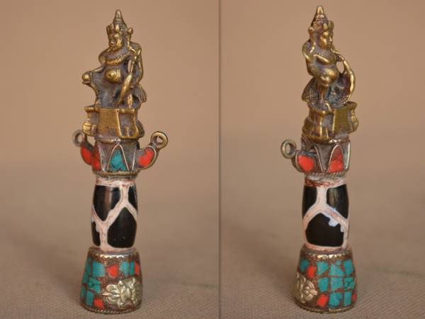 西蔵收集 銅胎琺瑯彩貴石象嵌○断天珠.黄財神像.蔵式印章○稀少 皆様