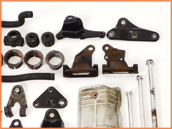 ○M）CB750F 純正ステー・ボルト類パーツset♪実働車取外♪ ☆ 『M1 ●M）良品♪CB750F 純正ステー・ボルト等パーツset♪CB900F♪