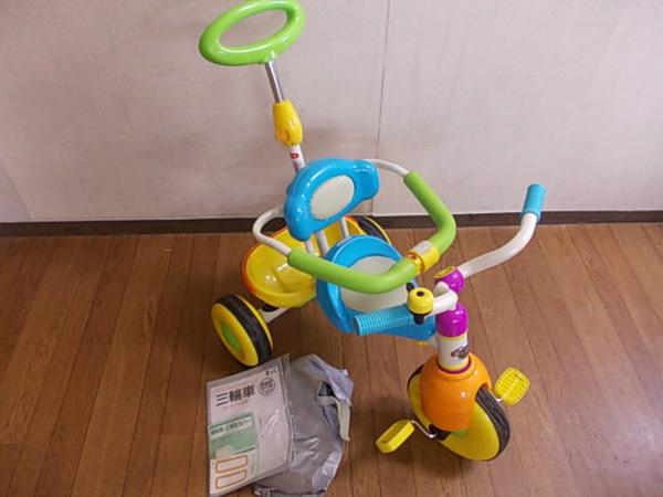 舵取り機能付き三輪車