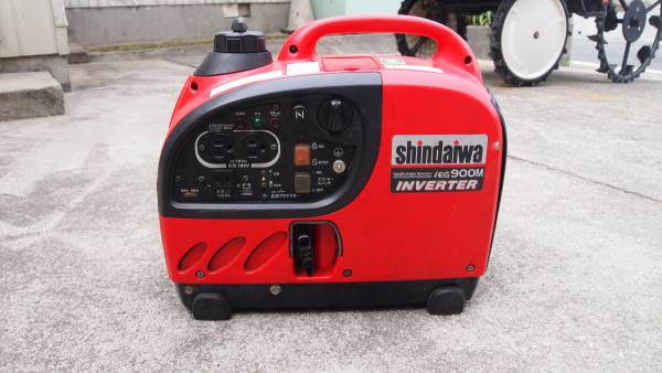 新ダイワ ポータブル発電機 IEG 900M 中古 ジャンク品