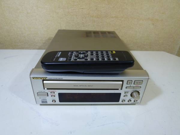 オンキョー（ONKYO) CDレコーダー CDR-205X 中古品 ＋＋＋ご覧頂