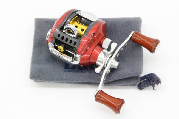 通販大特価 ダイワ スマックレッドチューン 100L 【良品】 【公式通販】