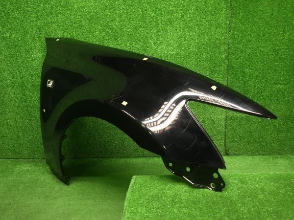 YN46830　GS Fスポーツ　GRL10/11/15 AWL10 GWL10　右フェンダー