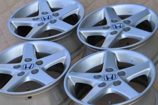 送料無料！　4本ホンダ純正　インテグラDC5　PCD114.3mm　5穴