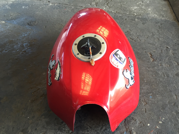 カワサキ/バリオス250/純正タンク/ガソリン/燃料/中古品