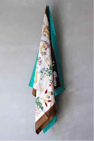 新品☆fumika uchida☆シルクスカーフtogaacneジャンティーク