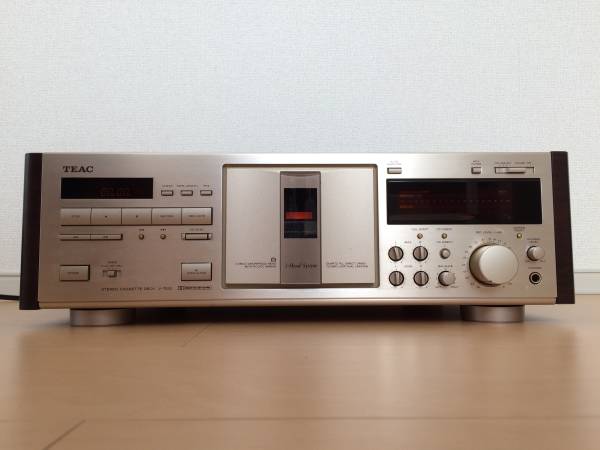 TEAC　ティアック　3ヘッドカセットデッキ　V-7010