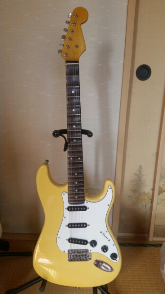 フェンダージャパンストラトスキャロップ Fender 【公式通販】