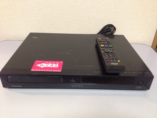 東芝 320GB 2チューナー ブルーレイレコーダー VHS一体型 D-BW500 東芝