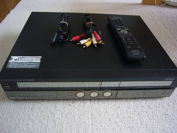 美品 AQUOS HDD搭載ビデオ一体型DVDレコーダ DV-ACV52 DV-ACV52