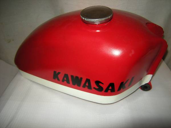 カワサキ９０sssタンク