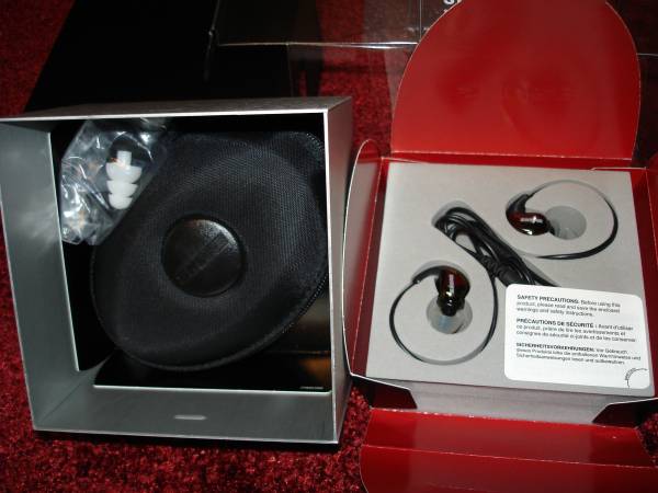 シュア SHURE SE530 ハイエンド 高性能イヤホン 美品 イヤフォン