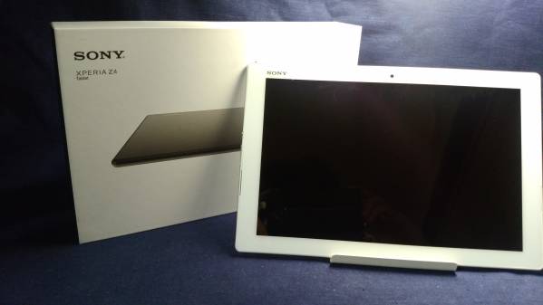 【ジャンク】SONY Xperia Z4 Tablet SGP712 JP/W 箱アダプタ付