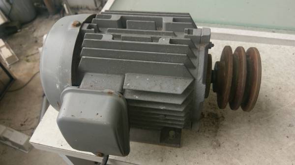 日立 HITACHI 200V モーター 0.75ｋｗ 4P 確認済み