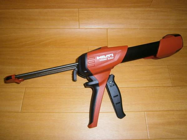 HILTI ヒルティ マニュアルディスペンサー HDM330 赤黒ホルダ付 HILTI ヒルティ マニュアルディスペンサー HDM330 赤黒ホルダ付