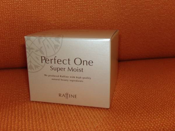 ♪ パーフェクトワン スーパーモイスト 50g　オマケ付♪
