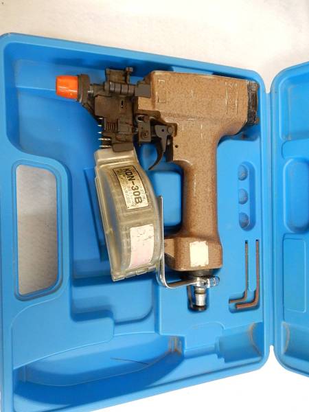兼松 カネマツ ポケット釘打機 KDN-30B 動作未確認(エア釘打機)|売買 兼松 カネマツ ポケット釘打機 KDN-30B 動作未確認(エア釘打機)|売買