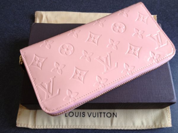 ルイヴィトン ジッピーウォレット ヴェルニ 長財布 ピンク