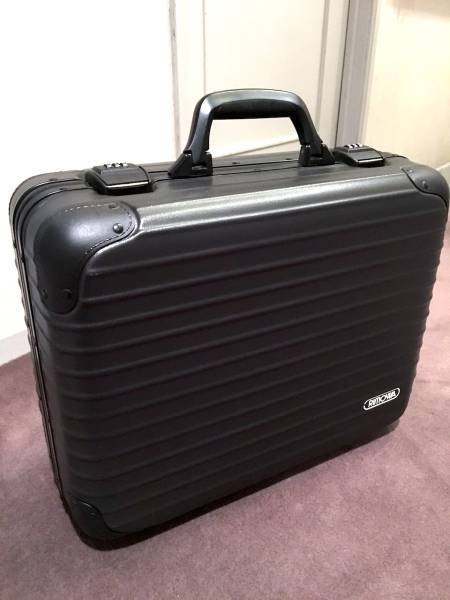 機内持込可 RIMOWA リモワ ポリカーボネートスーツケース 30L バッグ