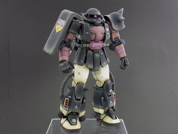 完成品 MG ザクII 1/100 MS-06R-1A 黒い三連星仕様 Ver.2.0 MG
