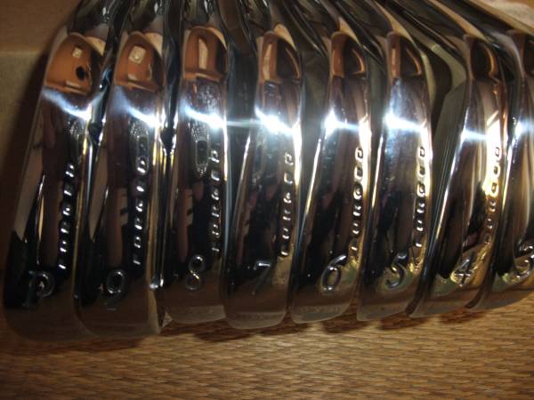 美品　スリクソン Z925 DG D.S.T. S200　3～PW　8本 試打のみ