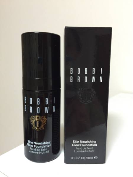 BOBBI BROWN スキン モイスチャライジング グロウファンデーション