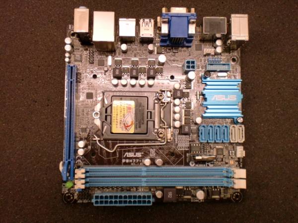 ASUS マザーボード P8H77-I LGA1155 (展示未使用品)