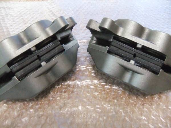 アナ brembo ブレンボキャリパー ビッグロゴチタニウムカラー 中古