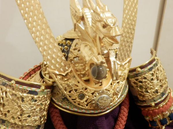 D0069 兜 平安 晴泉 正絹 本金箔 木彫本革京友禅 五月人形 20号