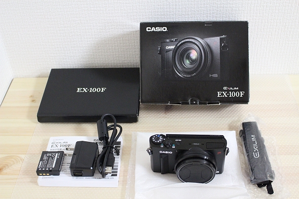 ★美品！CASIO HIGH SPEED EXILIM EX-100F★