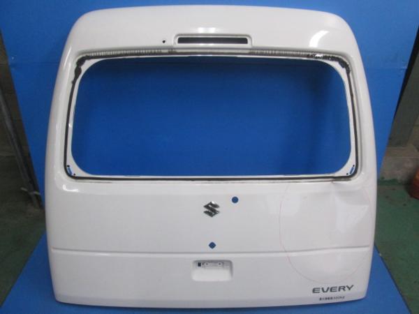 即決 エブリイ DA17V リアゲート バックドア エブリィ (m093156)