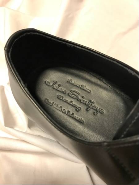 【新品未使用】ジャランスリワヤ プレーントゥ 黒 98764