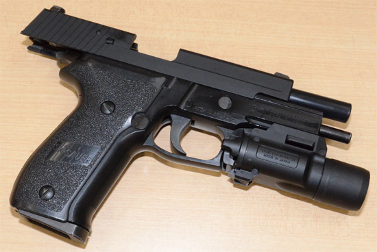 マルイ SIG P226 R 予備マグ ライト カスタムパーツ 付 SEALS 東京