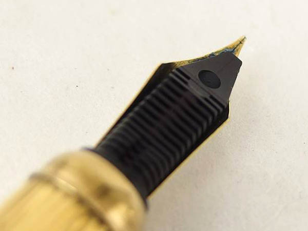 1円 カルティエ ペン先18K 750 万年筆 黒×ゴールド色 AJ157