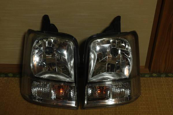 H20年式 DA64Vエブリィ純正ヘッドライト左右セット（中古） スズキ