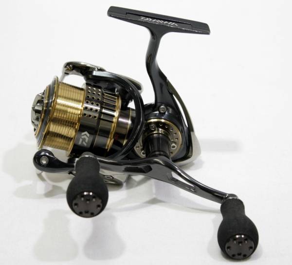 中古美品 DAIWA スピニングリール 15イグジスト 2506PE-DH
