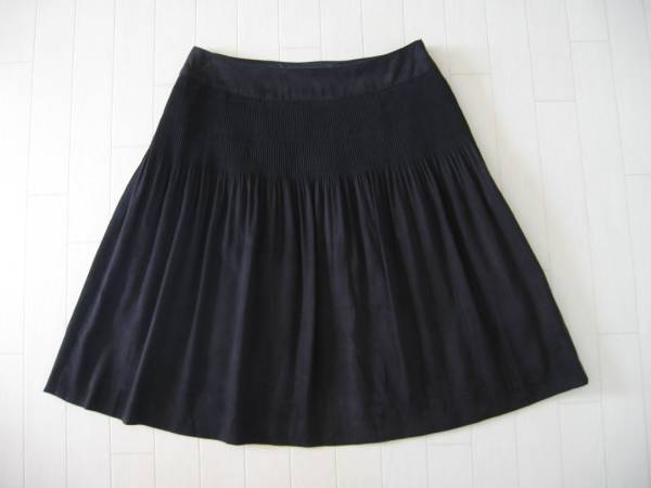 自由区 ★上品♪黒スエード風プリーツスカート 40 美品