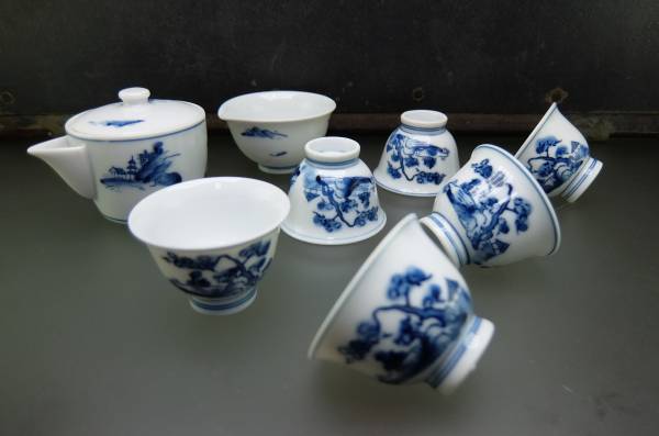 栄山造 青華山水松文茶器揃/泡瓶・湯冷・茶碗 京焼 煎茶道具茶器