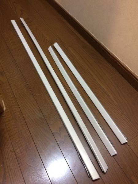 送料無料，品質保証 jzx100 マークⅡ 純正 サイド ドア モール 057