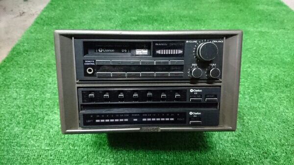 Clarion　クラリオン　カセットデッキ　FMチューナー Clarion クラリオン カセットデッキ 昭和 カーステレオ シティ