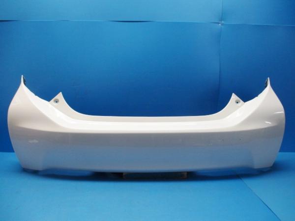 即決 アクア NHP10 純正 リア バンパー ホワイト (m094449)