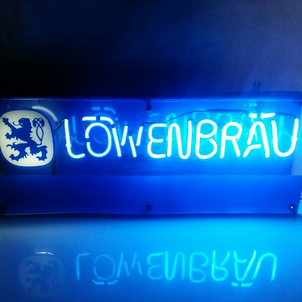 ネオン】LOWENBRAU☆レーベンブロイ ビール 看板☆サイン 電飾