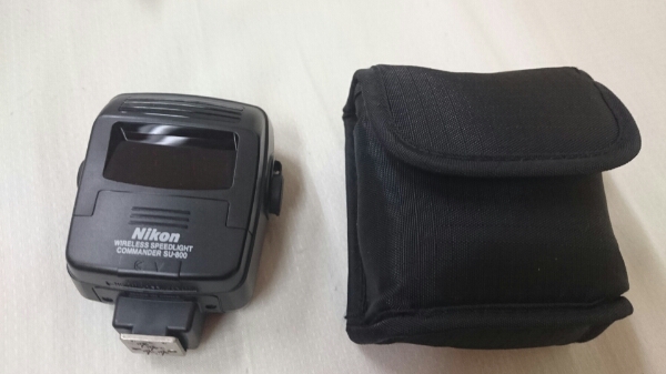 >ニコン　スピードライト　SB-700　新品同様購入依頼　使用頻度わずかのとても綺麗なお品です箱、パーツ、説明書、ケース等　全て揃っております。<br><br><span class=